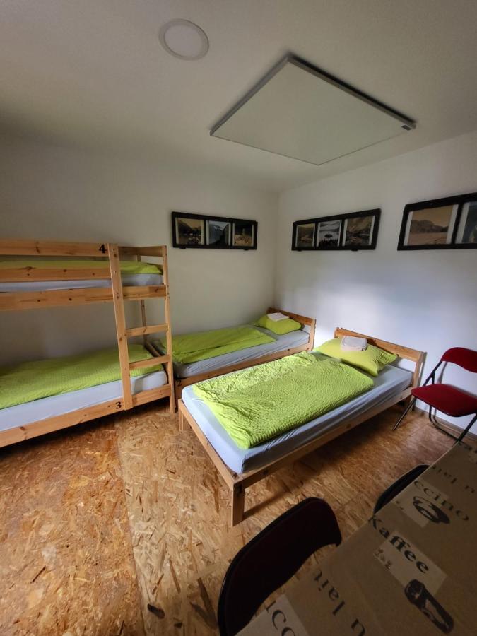 Bus Station Beds Hostel Bled Bagian luar foto