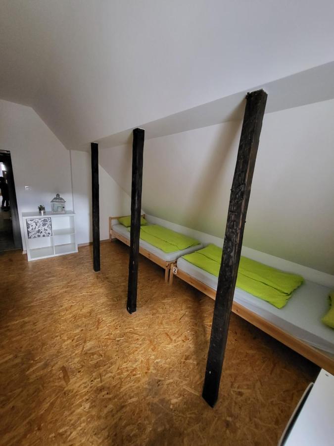 Bus Station Beds Hostel Bled Bagian luar foto
